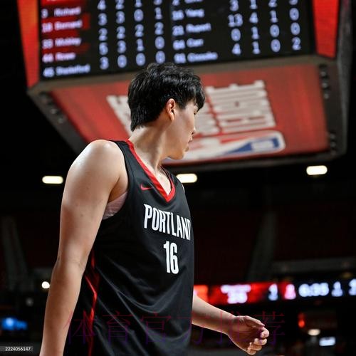 杨瀚森未登场夏普24+9+5 开拓者主场轻取老鹰